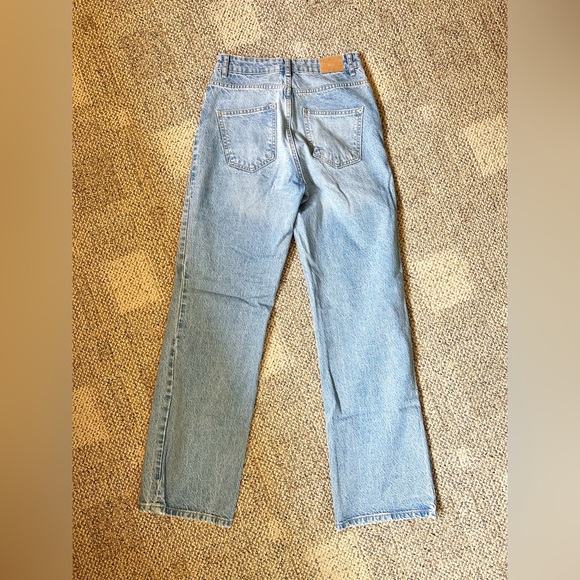 Zara high waisted straight length jeans - Picture 3 of 4